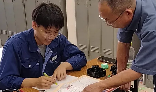 資格取得支援は専任講師が学習計画から試験対策までサポート